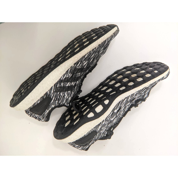 Adidas Mens Performance PureBoost Running All Terrain Shoes Oreo Size 11 CLEAN - Picture 14 of 14